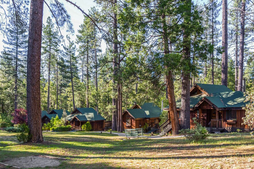 26345 Delano Dr, Idyllwild, CA à vendre - Photo de l’immeuble – Image 1 sur 69