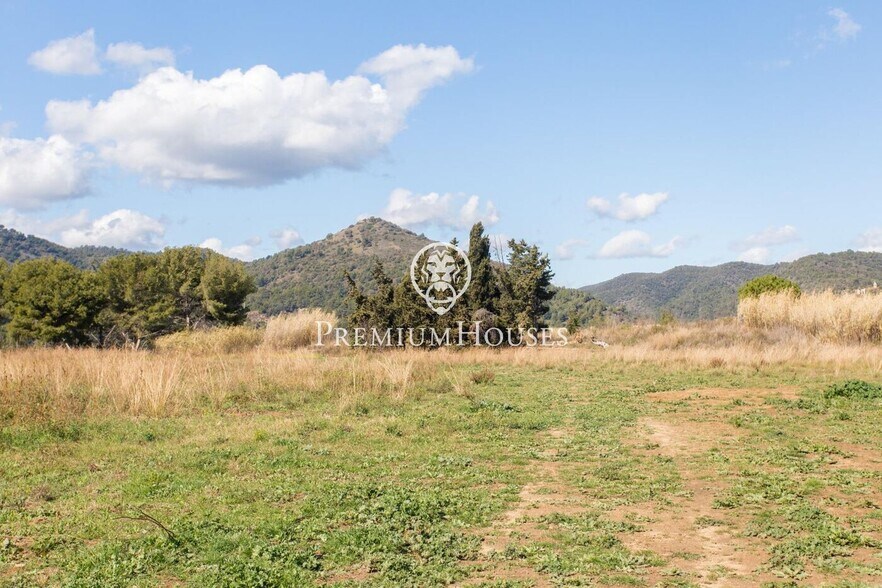 Terrain dans Pineda de Mar, Barcelona à vendre - Photo de l’immeuble – Image 2 sur 12