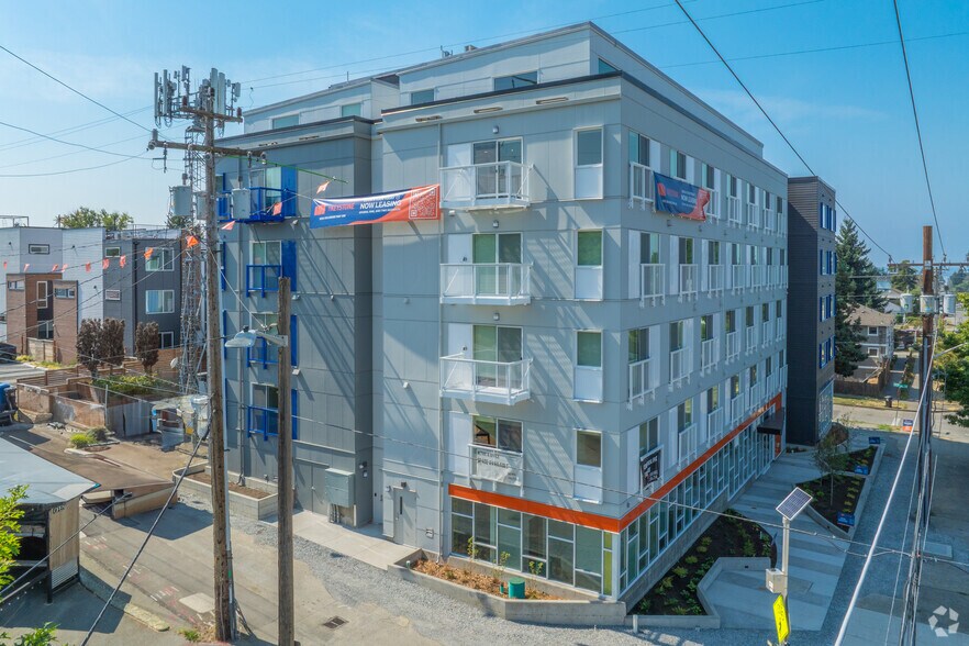 9208 20th Ave SW, Seattle, WA à louer - Photo de l’immeuble – Image 2 sur 32