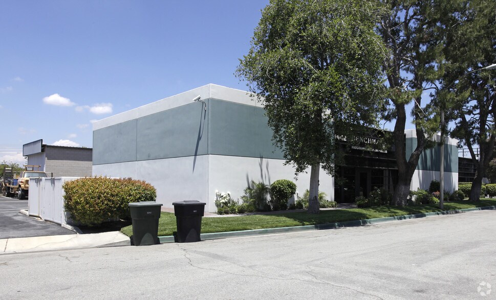 1442 N Hundley St, Anaheim, CA à louer - Photo de l’immeuble – Image 2 sur 7