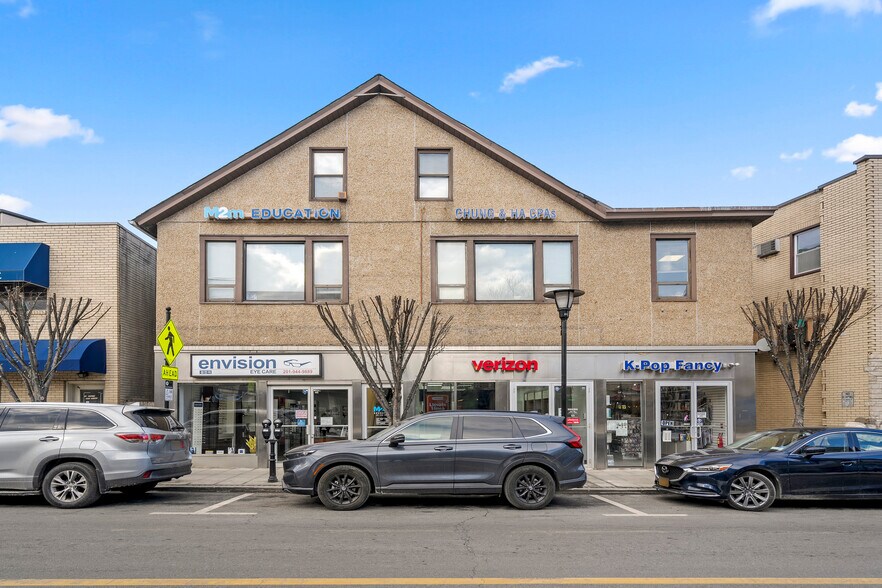215 Main St, Fort Lee, NJ à vendre - Photo principale – Image 1 sur 9