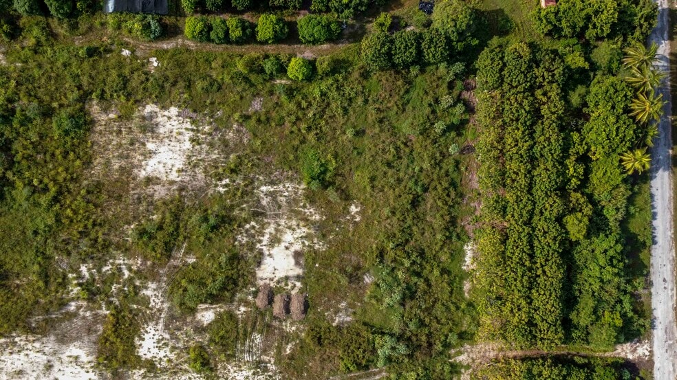 SW 212th Ave & Lucille Dr, Homestead, FL à vendre - Photo principale – Image 1 sur 25