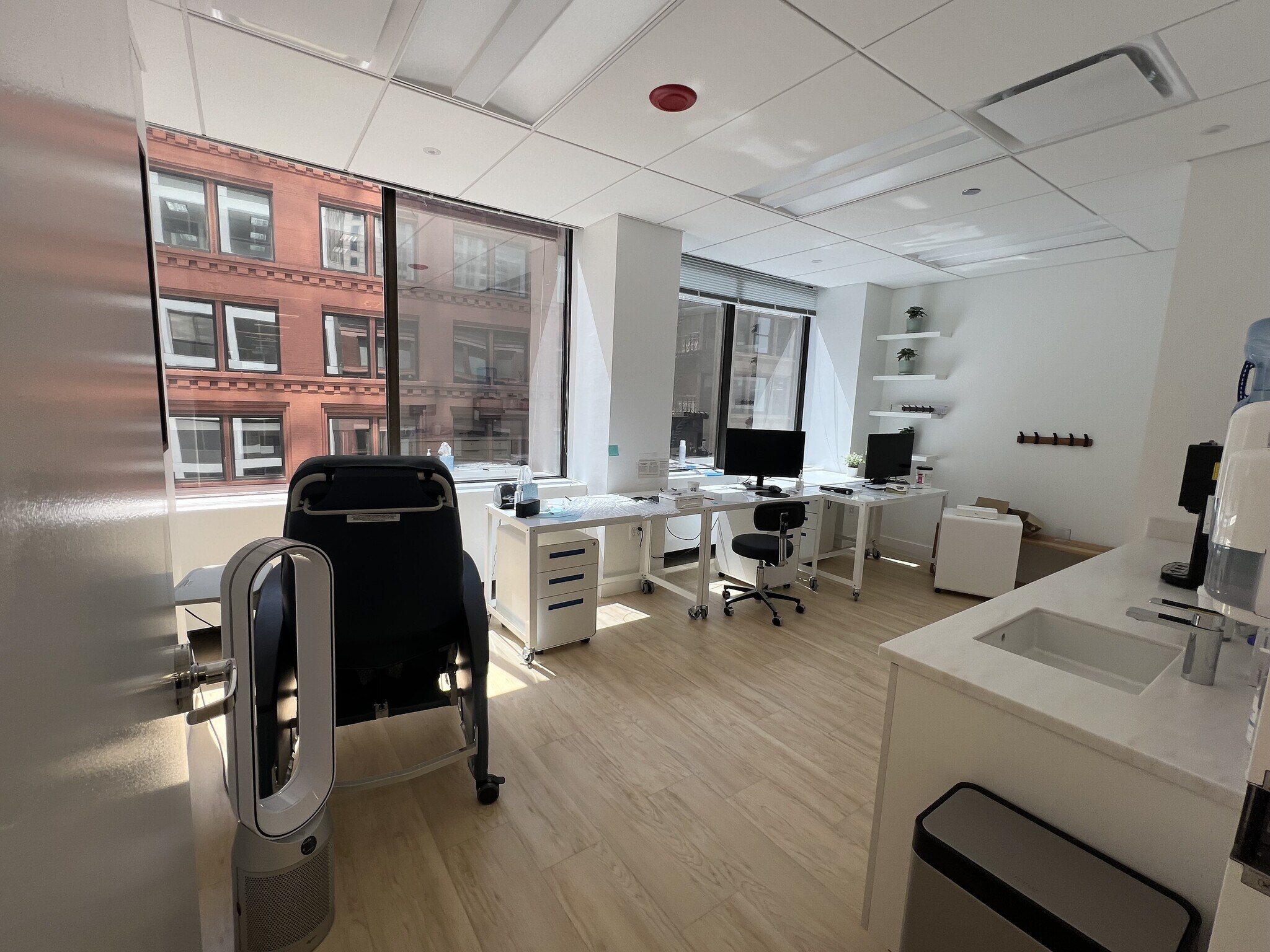 200 W Jackson Blvd, Chicago, IL à louer Photo intérieure– Image 1 sur 2