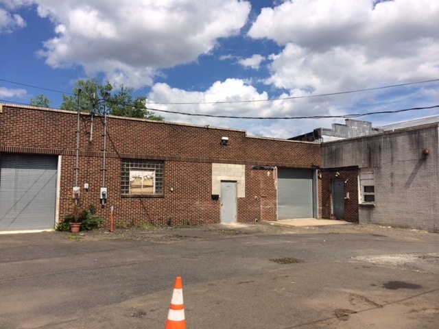 80 Saddle River Rd, South Hackensack, NJ à louer - Photo de l’immeuble – Image 3 sur 16