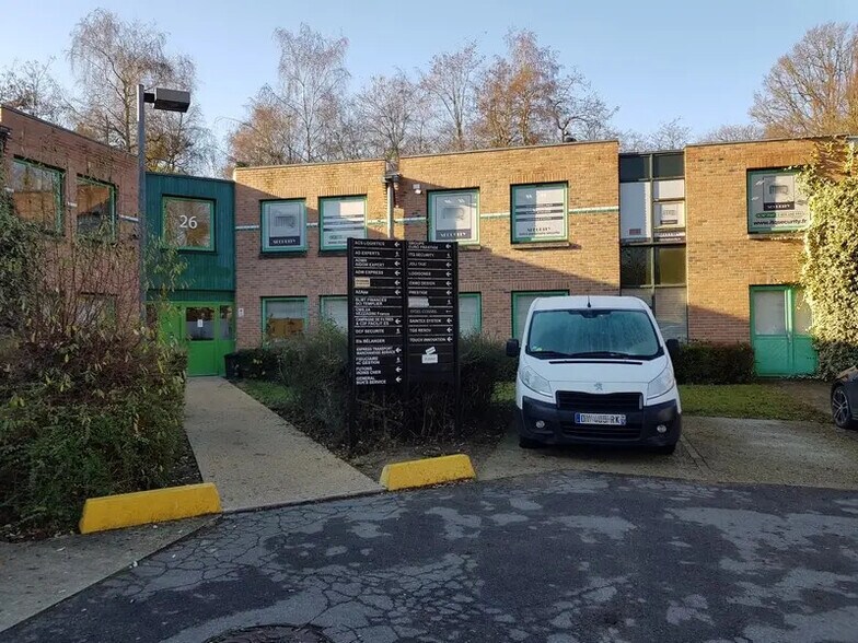 Rue De La Maison Rouge, Lognes à vendre - Photo de l’immeuble – Image 2 sur 11