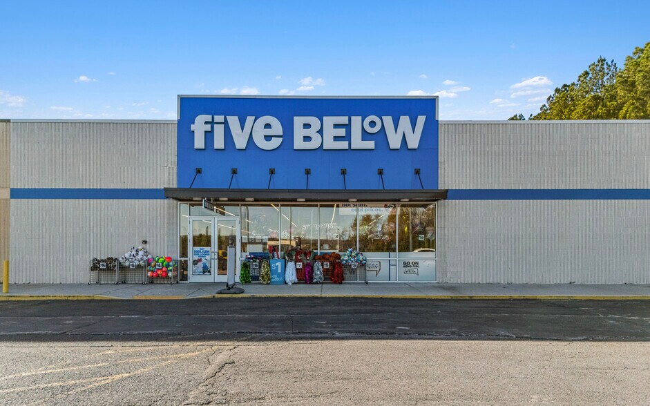 207-231 Mose Dr, Sparta, TN à vendre - Photo de l’immeuble – Image 3 sur 5