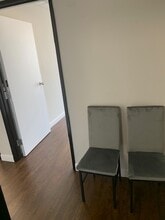 15720 Ventura Blvd, Encino, CA à louer Photo de l’immeuble– Image 2 sur 9