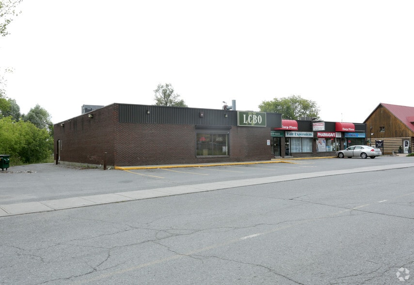 461 Donald B Munro Dr, Ottawa, ON à vendre - Photo de l’immeuble – Image 2 sur 2
