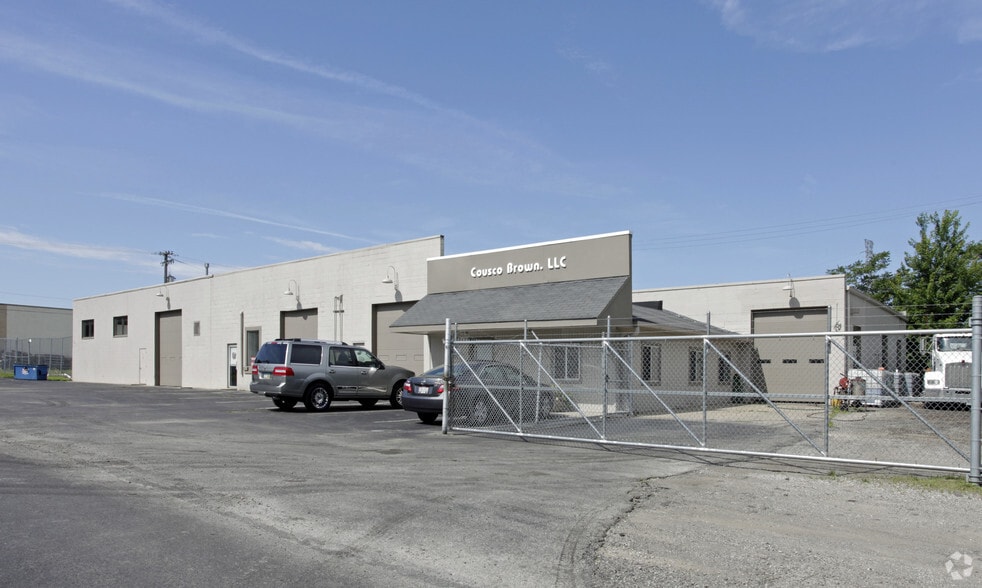 111 Burbank Dr, Toledo, OH à louer - Photo principale – Image 1 sur 2