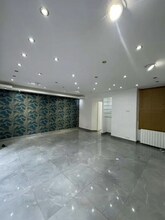 Local commercial dans Levallois-Perret à louer Photo intérieure– Image 2 sur 2