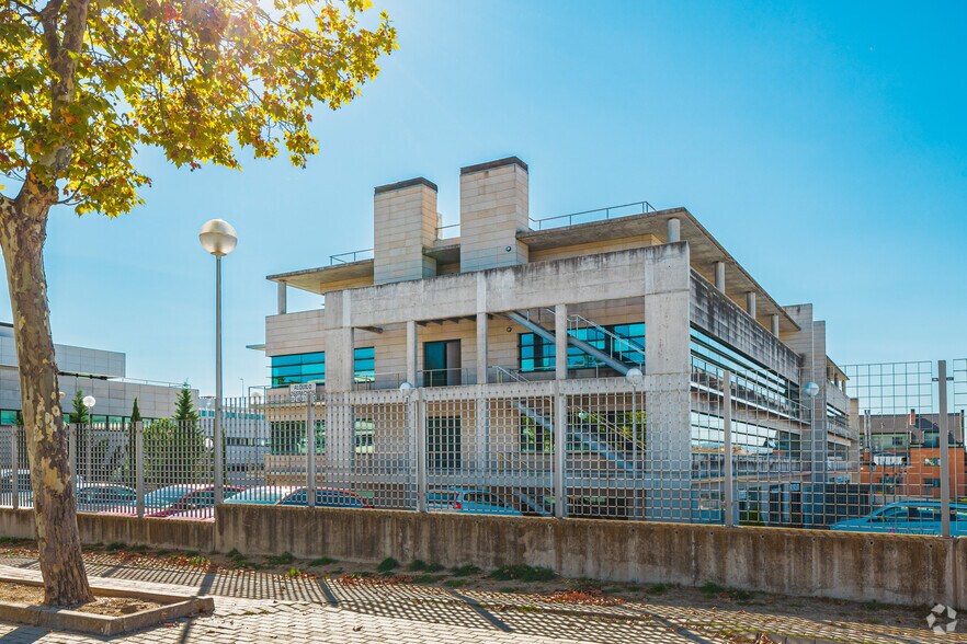 Calle Adolfo Pérez Esquivel, 3, Las Rozas de Madrid, Madrid à vendre - Photo principale – Image 1 sur 3