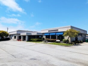 94 Hangar Way, Watsonville, CA à louer Photo intérieure– Image 1 sur 12