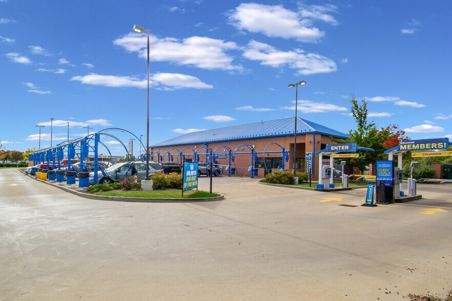 1521 E Alexis Rd, Toledo, OH à vendre - Photo de l’immeuble – Image 3 sur 6