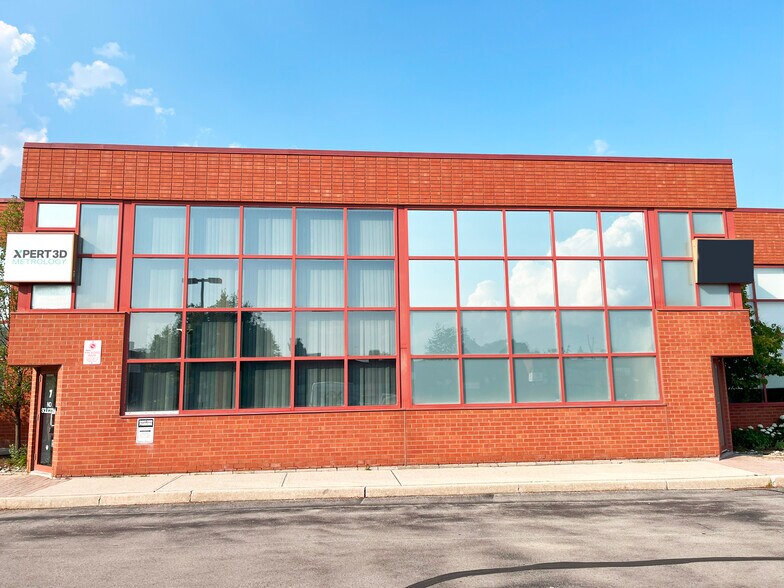 5100 S Service Rd, Burlington, ON à vendre - Photo de l’immeuble – Image 2 sur 32