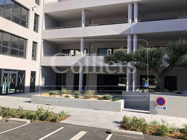 365 Camp De Sarlier, Aubagne à louer - Photo de l’immeuble – Image 2 sur 3
