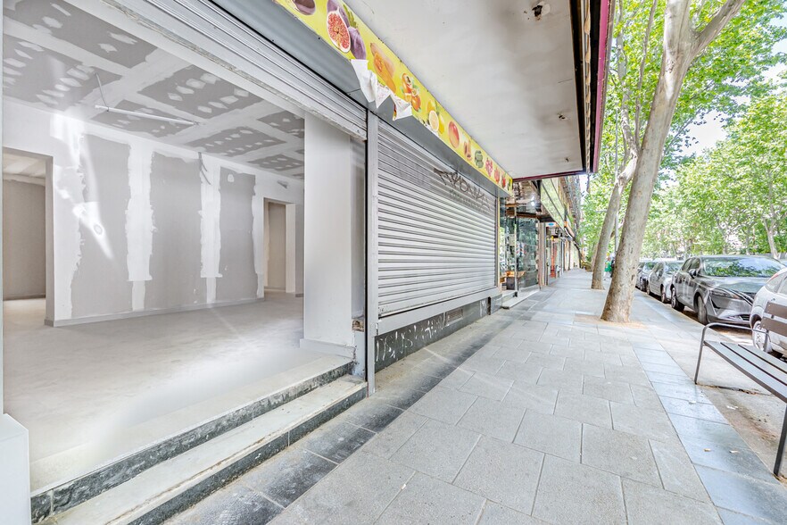 Local commercial dans Madrid, Madrid à louer - Photo de l’immeuble – Image 3 sur 5