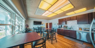 6222 W State St, Milwaukee, WI à louer - Photo de l’immeuble – Image 3 sur 5