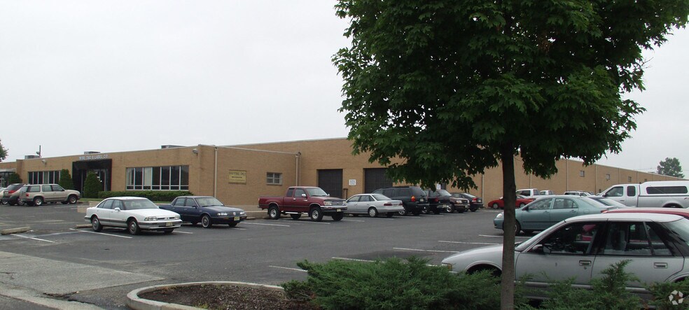 7035 Central Hwy, Pennsauken, NJ à louer - Photo de l’immeuble – Image 2 sur 7