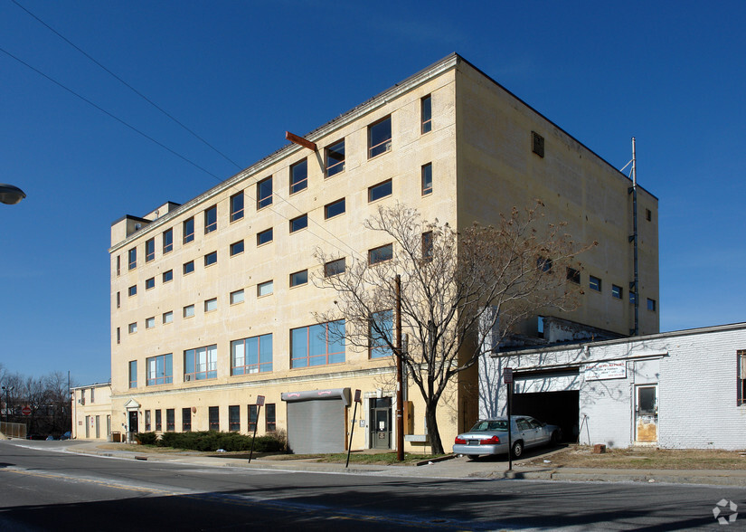 900 Franklin St NE, Washington, DC à vendre - Photo de l’immeuble – Image 1 sur 2