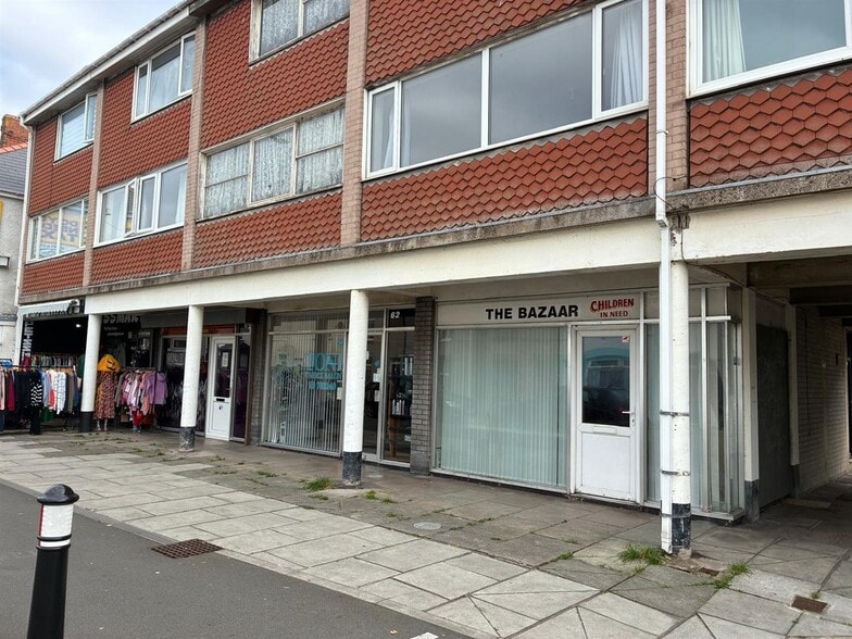 56-66 New Rd, Porthcawl à vendre - Photo de l’immeuble – Image 2 sur 7