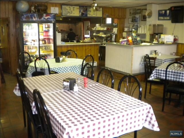 107 Washington Ave, Little Ferry, NJ à vendre - Autre – Image 2 sur 12
