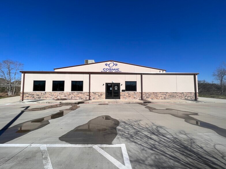 7311 Fite Rd, Pearland, TX à vendre - Photo de l’immeuble – Image 3 sur 10