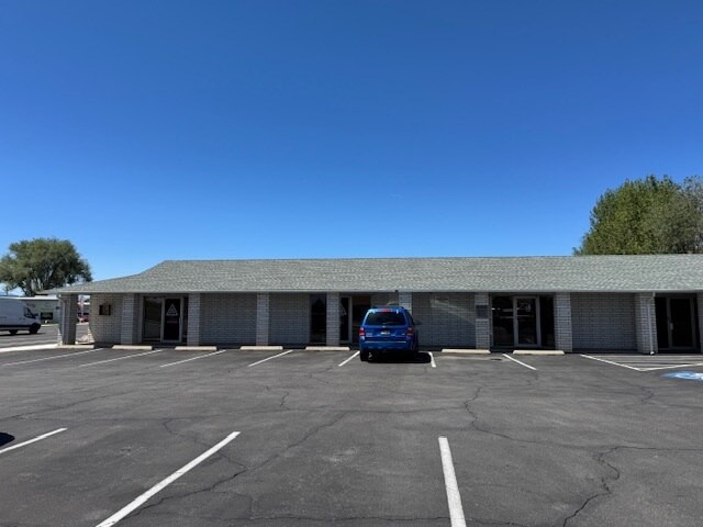 590 W State Rd, Pleasant Grove, UT à louer - Photo de l’immeuble – Image 2 sur 5