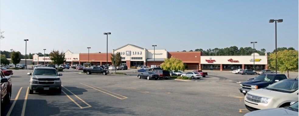 135 Market Place Dr, North Augusta, SC à louer - Photo de l’immeuble – Image 2 sur 10