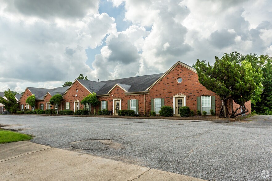 5289-5299 Mendenhall Park Plz, Memphis, TN à vendre - Photo principale – Image 1 sur 23