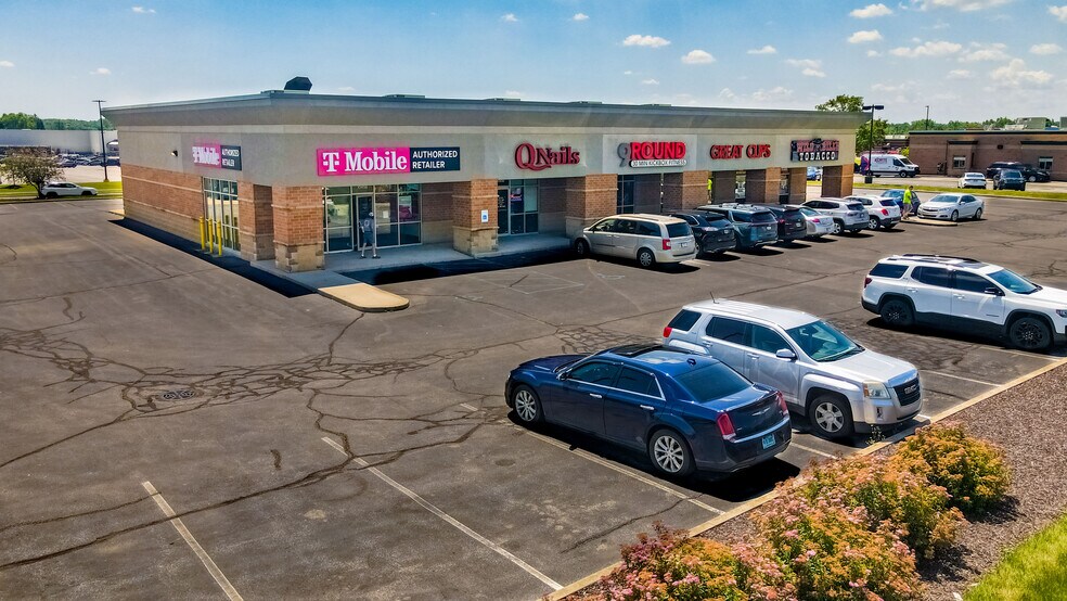 10446-10458 Maysville Rd, Fort Wayne, IN à louer - Photo de l’immeuble – Image 3 sur 6