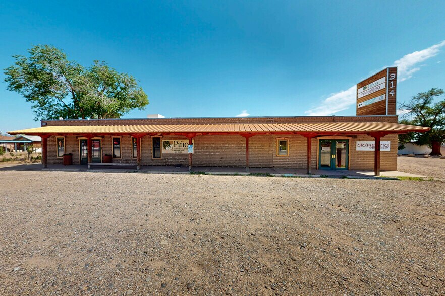 314 El Pueblo Rd NW, Albuquerque, NM à louer - Photo de l’immeuble – Image 2 sur 33
