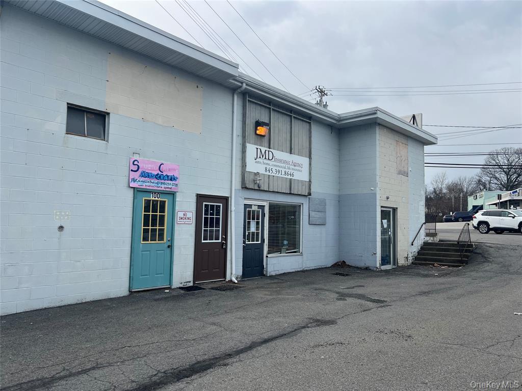 357 Windsor Hwy, New Windsor Township, NY à louer Photo intérieure– Image 1 sur 2