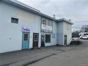 357 Windsor Hwy, New Windsor Township, NY à louer Photo intérieure– Image 1 sur 2