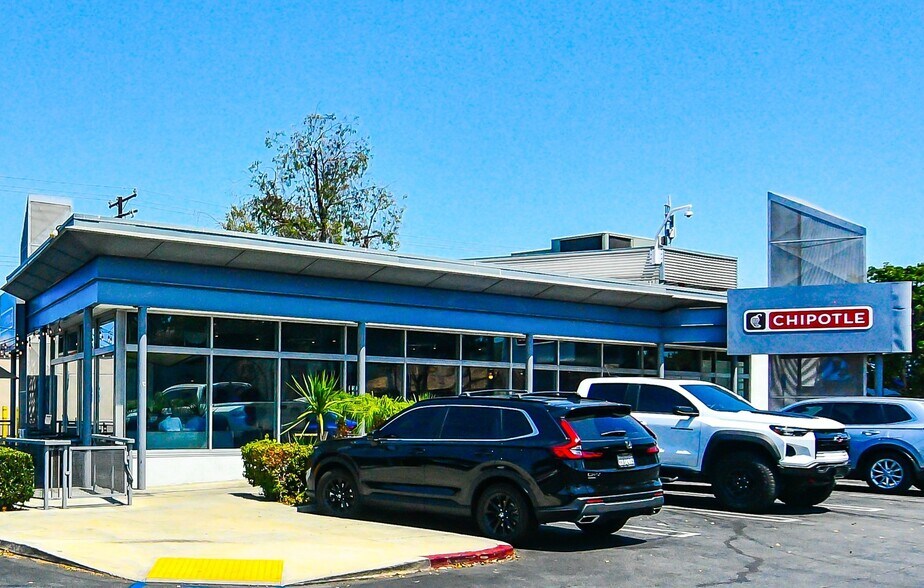 5310 Lakewood Blvd, Lakewood, CA à vendre - Photo principale – Image 1 sur 9