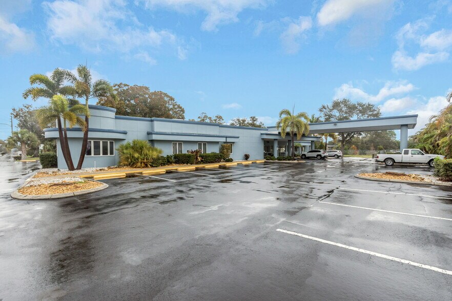 7641 66th St N, Pinellas Park, FL à vendre - Photo de l’immeuble – Image 3 sur 71