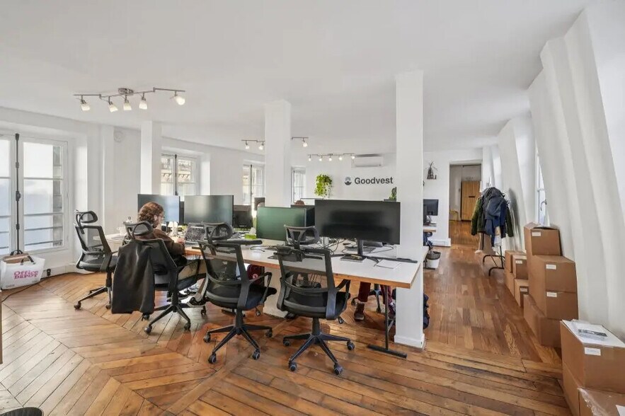 52 Rue De La Chaussee D'Antin, Paris à louer - Photo de l’immeuble – Image 3 sur 9