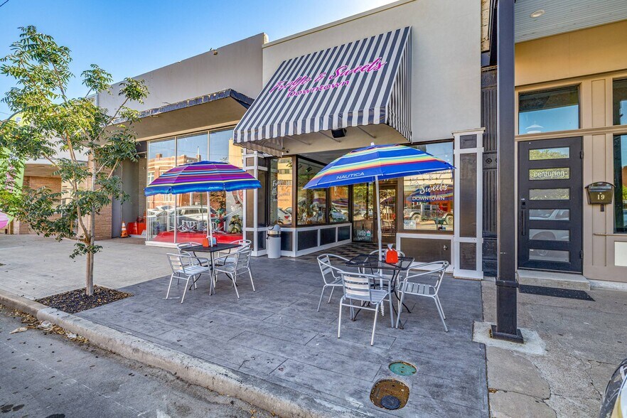 17 W Beauregard Ave, San Angelo, TX à vendre - Photo de l’immeuble – Image 2 sur 17