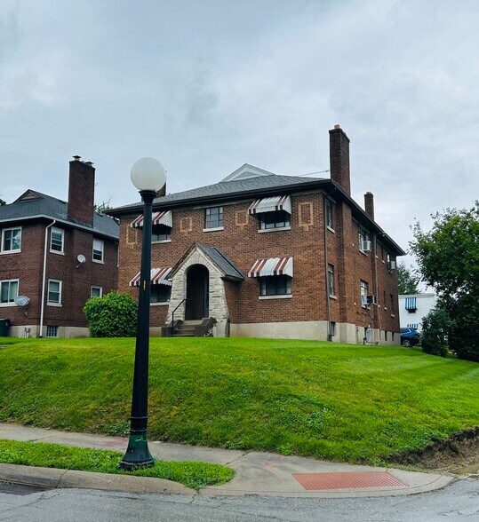 2530 Hansford Pl, Cincinnati, OH à vendre - Photo de l’immeuble – Image 2 sur 12