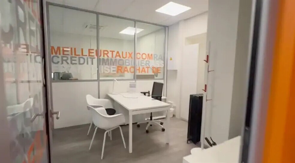 Local commercial dans Paris à louer - Photo de l’immeuble – Image 3 sur 6