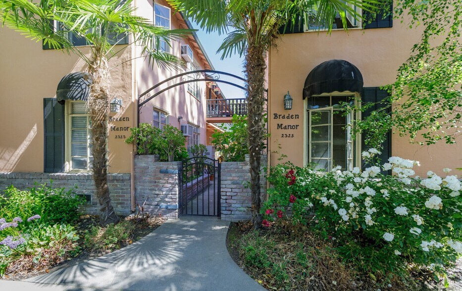 2323-2325 H St, Sacramento, CA à vendre - Photo de l’immeuble – Image 3 sur 21