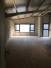 Local d’activités dans Romainville à louer - Photo de l’immeuble – Image 3 sur 3