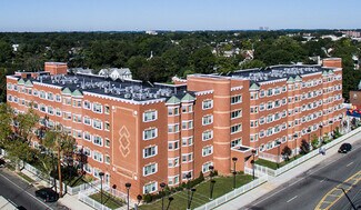 Plus de détails pour 261 S Franklin St, Hempstead, NY - Logement à vendre