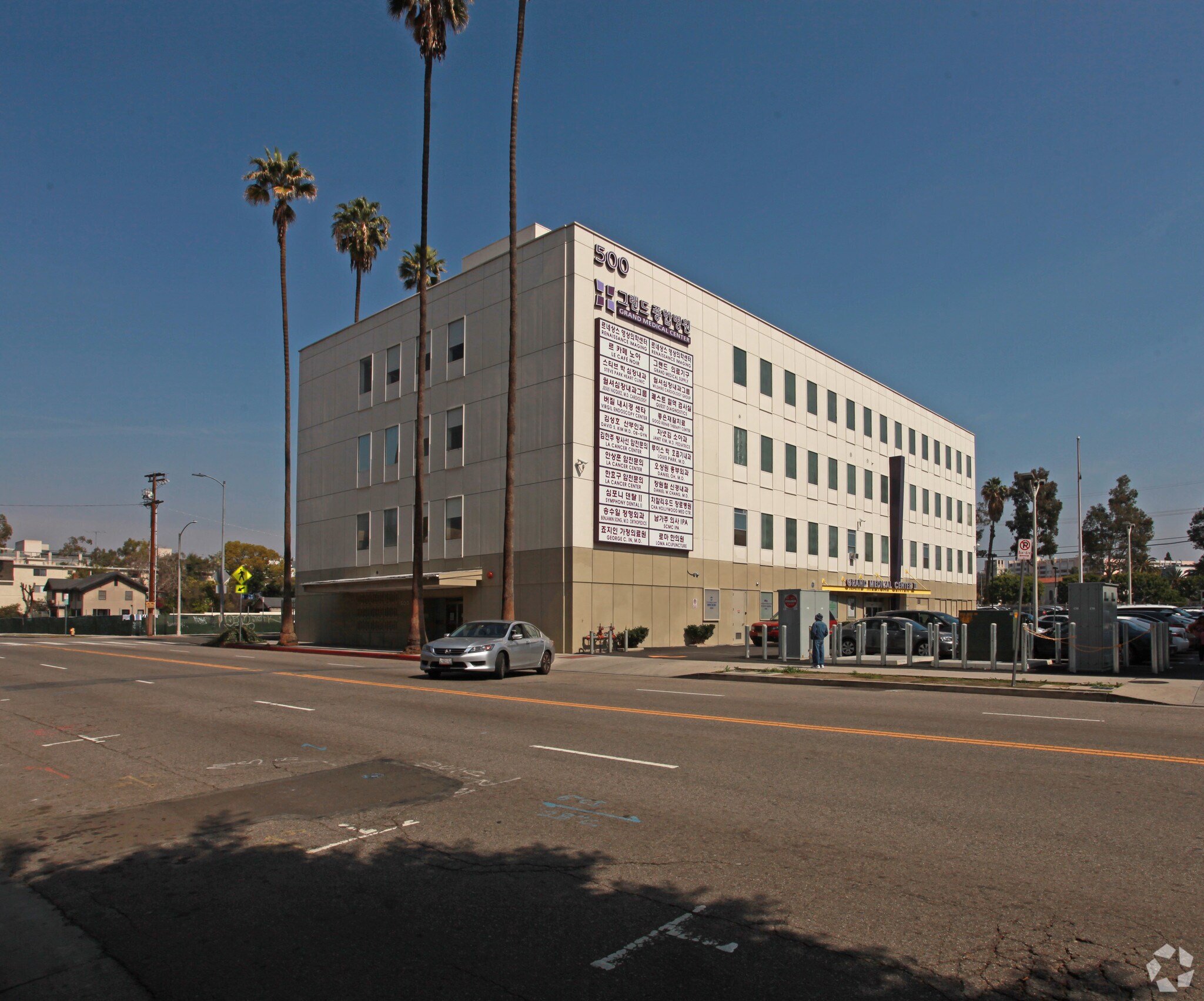 500 S Virgil Ave, Los Angeles, CA à louer Photo principale– Image 1 sur 4