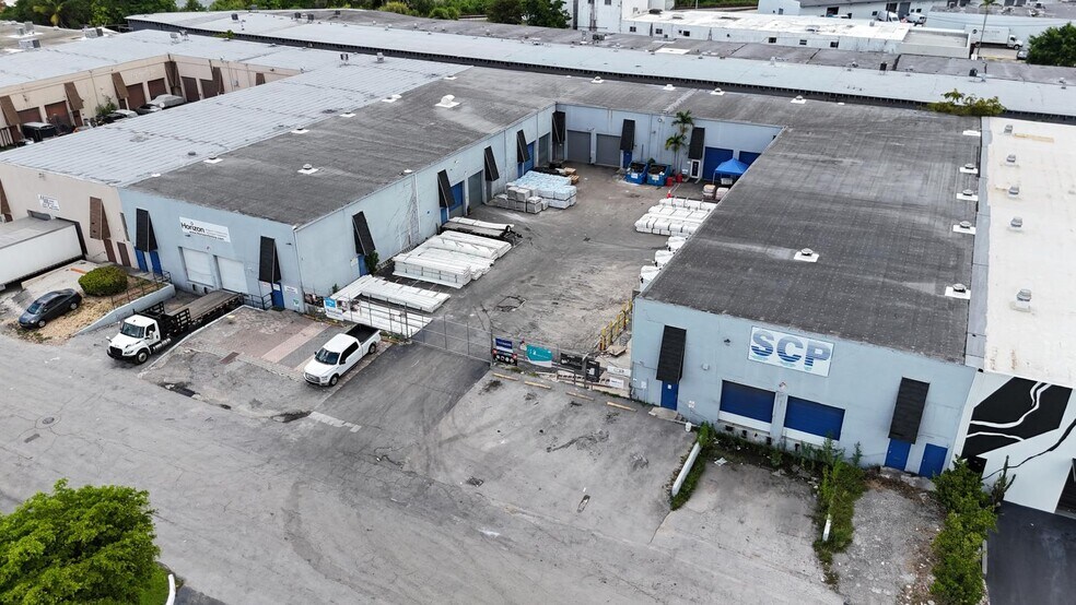 7360 SW 45th St, Miami, FL à vendre - Photo de l’immeuble – Image 3 sur 6