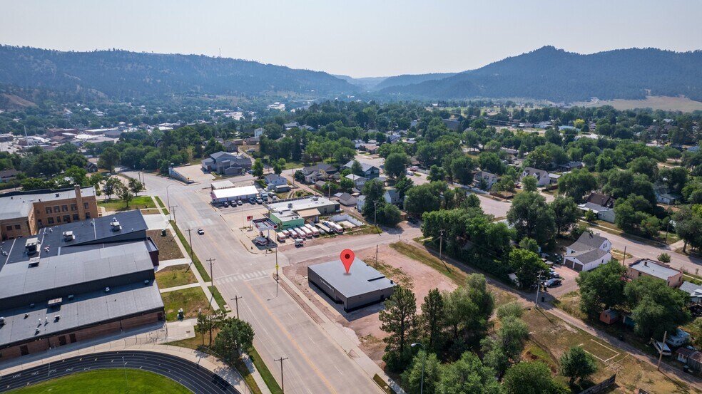 1705 University Ave, Hot Springs, SD à vendre - Photo de l’immeuble – Image 3 sur 32