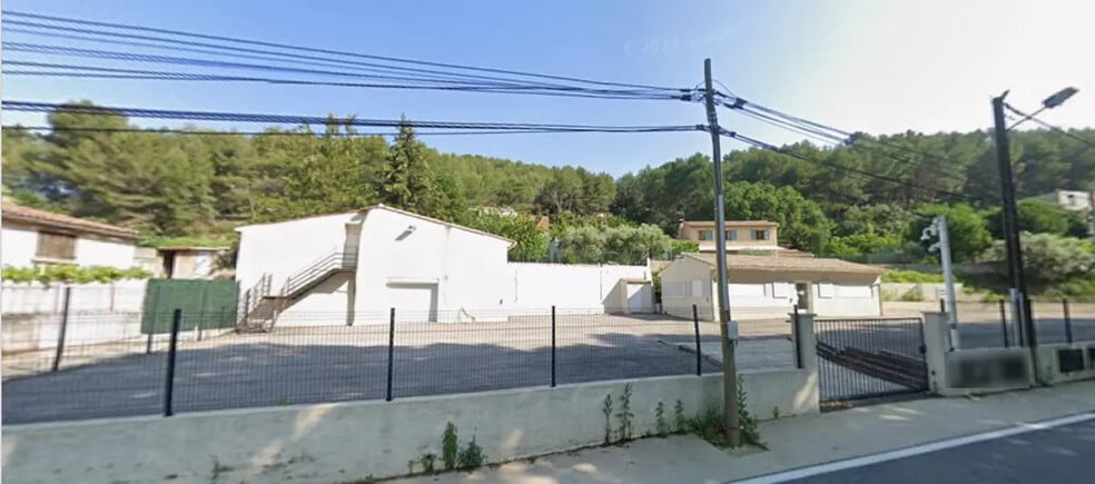 Terrain dans Saint-Zacharie à vendre - Photo de l’immeuble – Image 2 sur 10