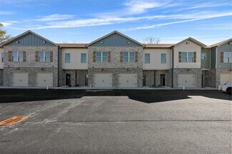 Plus de détails pour 721 Plano Rd, Bowling Green, KY - Logement à vendre