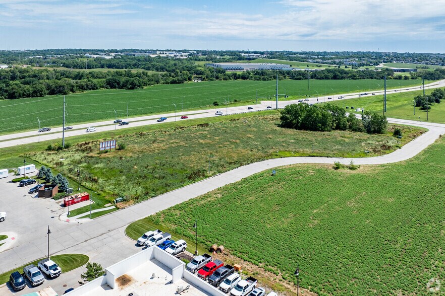11530 Virginia Plaza, La Vista, NE à vendre - Aérien – Image 2 sur 18