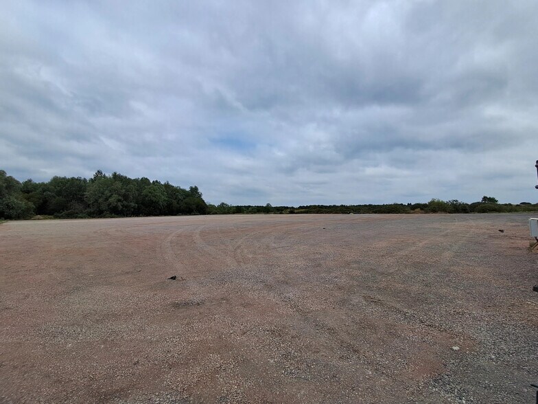 Deans Copse Rd, Reading à louer - Photo de l’immeuble – Image 3 sur 10