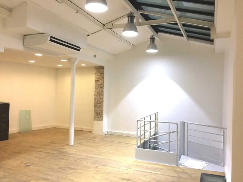 Bureau dans Paris à louer - Photo de l’immeuble – Image 3 sur 8